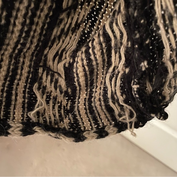 Urban Outfitters Wool Shawl - Picture 5 of 5